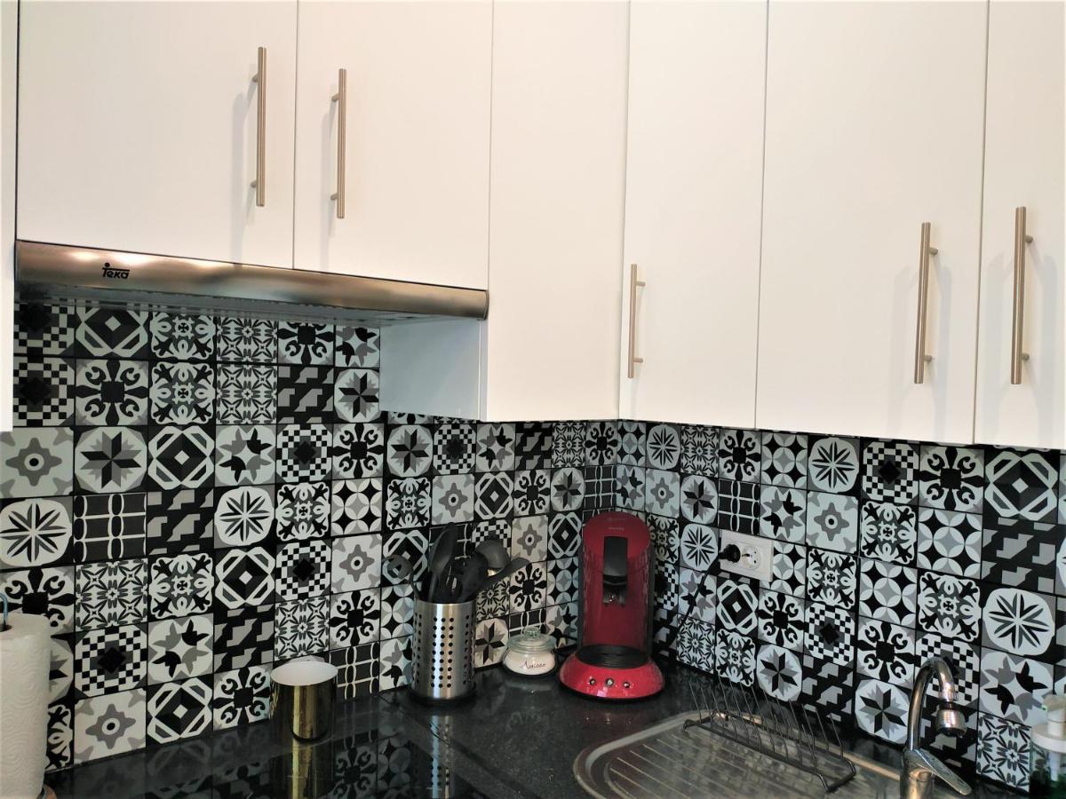 Andys Housing Madrid Rio Apartman Kültér fotó
